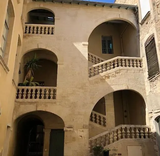 Appartement P2 De Charme - Centre-ville Nîmes